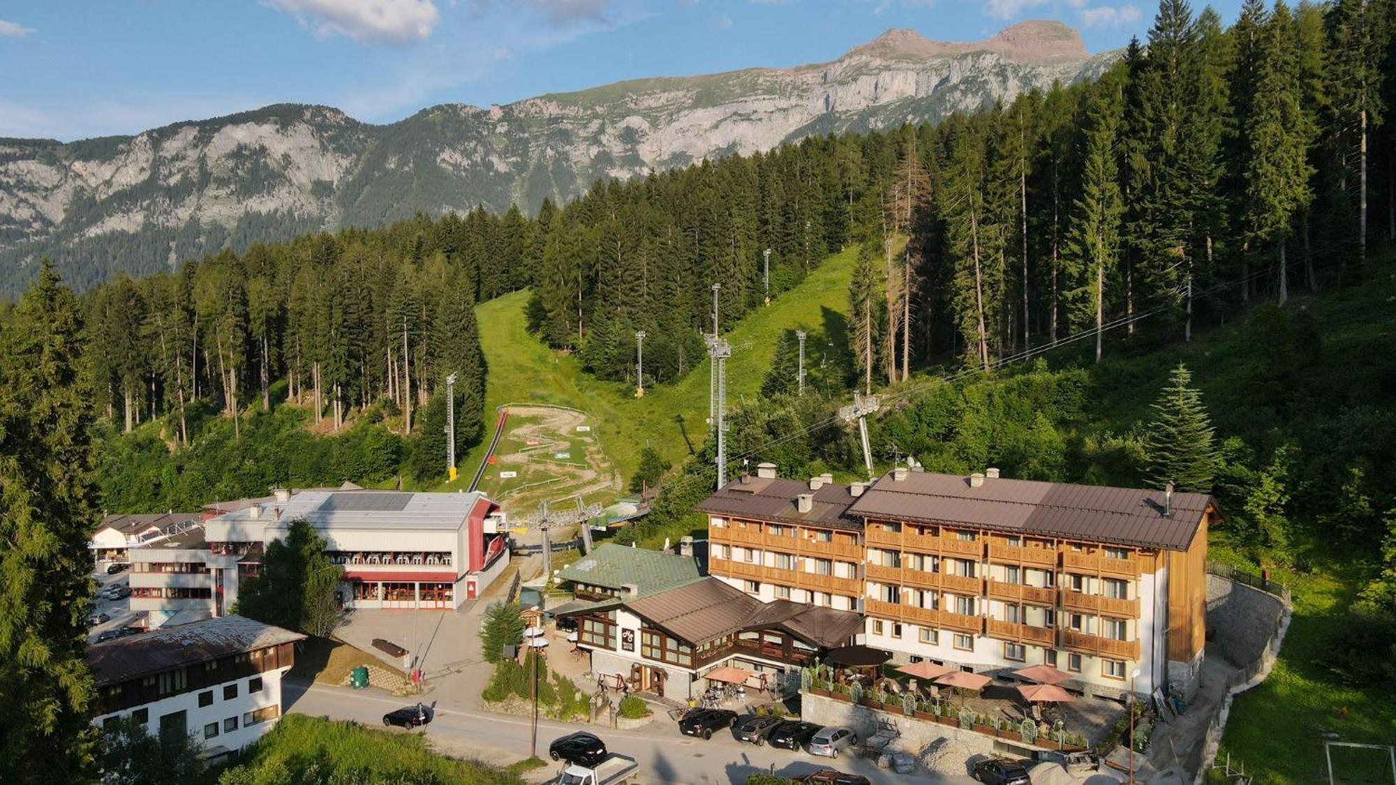 Hotel Selva Folgarida Eksteriør billede